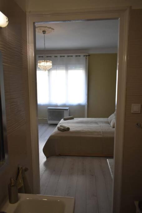 Appartamento Kenyelmes Lakas Jo Helyen Budapest Esterno foto